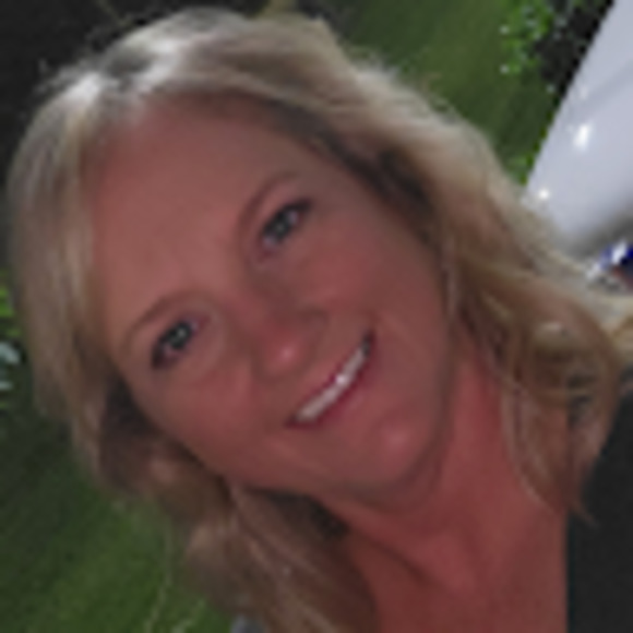 Meet your Posher, Amanda - Picture 1 of 1